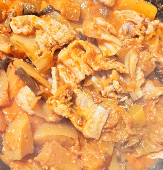 입맛 없을때는 묵은지두루치기