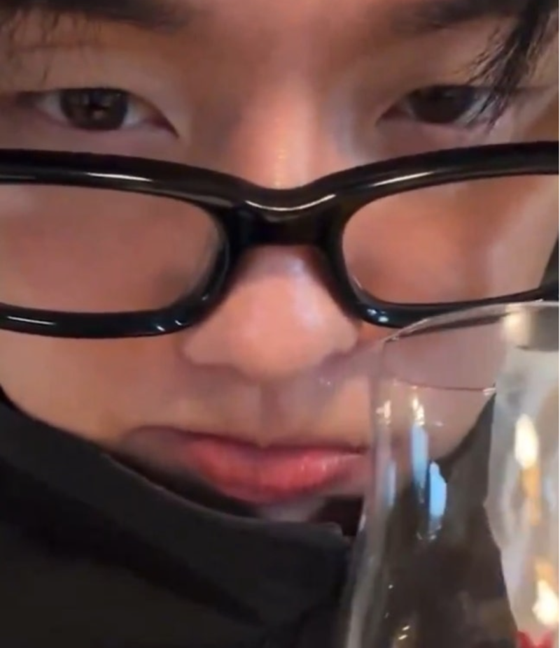 최현욱, 아침 만취 생방송 논란 외모 자책·라이브 요청 반응까지 그대로 공개