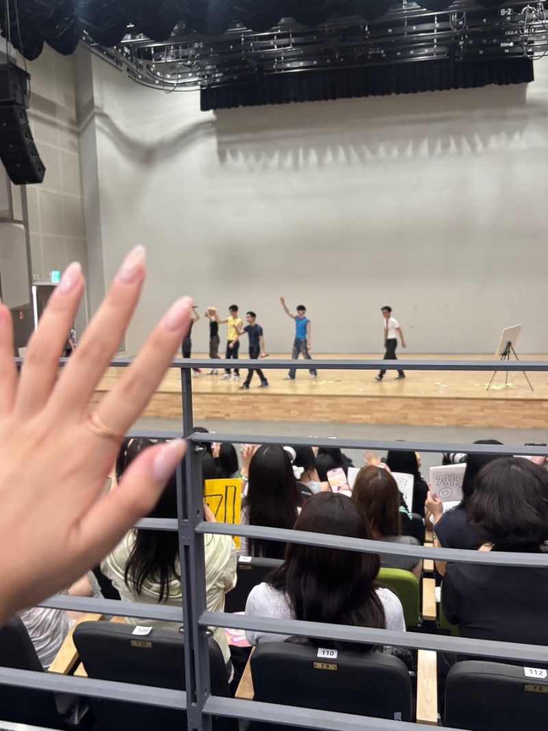 Attended ENHYPEN's Show! Music Core Pre-recording + Mini Fan Meeting > ♡ 
