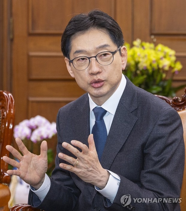 김경수 정무특보 프로필 고향 학교 선거 이력 전 도지사 대통령 정무특별보좌관 하는 일 역....