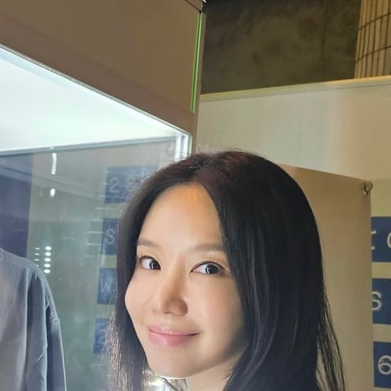 "예전과 사뭇 다르네"…4년 만에 근황 전한 김아중, 시선 쏠린 이유