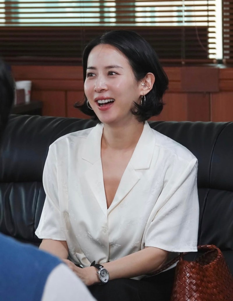 조여정 단발펌 스타일 화제｜우아하고 세련된 40대 단발머리