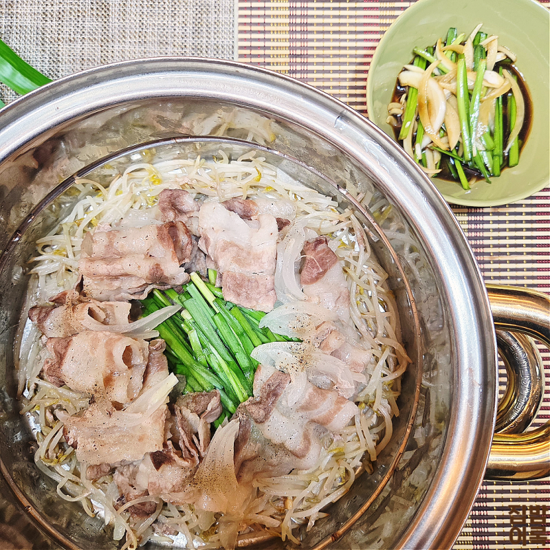 숙주 대패삼겹살 찜 만들기 물 없이 촉촉하게 간장소스까지