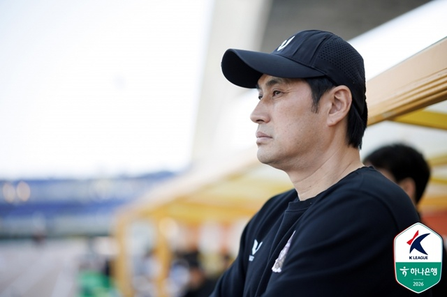 "100번째 경기 뒤 사퇴?" 유병훈 FC안양 감독, 0대7 충격패 이후 무슨 일이