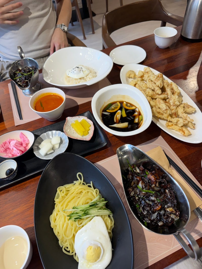 [란 창원상남지점] 창원 상남동 상견례 중식집 개별룸 가족외식 짜장면 짬뽕 추천 맛집