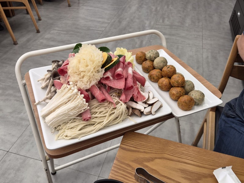 화성 비봉 맛집 손수만두, 굴림만두 샤브전골과 한우육전 솔직후기