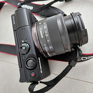 캐논 EOS M100