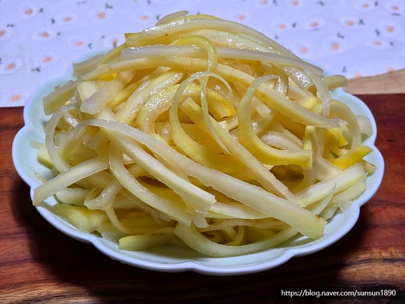 제사도라지나물 만드는법 도라지나물볶음 명절나물 손질 쓴맛제거