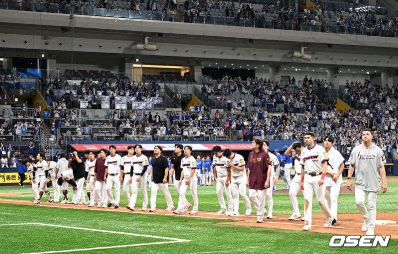 키움, 가을야구 탈락 초읽기…10개 구단 최초 4년 연속 꼴찌 위기 “왜 또?”