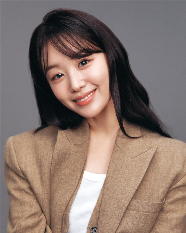 송지은 프로필 나이 학력 남편 박위 시크릿, "서울시 홍보대사도 함께 내려놨네요!"
