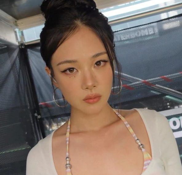 "선 넘었다 vs 성인축제인데?" 가수 비비 워터밤 무대논란 비서진서 밝힌 공연철학부터 프로....