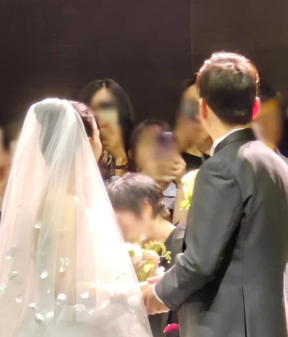 김나희 남편 누구? 비연예인 신랑과 열흘 만에 연애, 이찬원·송가인 함께한 결혼식