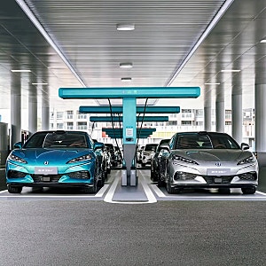 "BYD 진짜 무섭네" 9분 '완충' 기술 앞세워 시장 독식 나선다...1500kW 초급속 충전소 구축 '풀악....