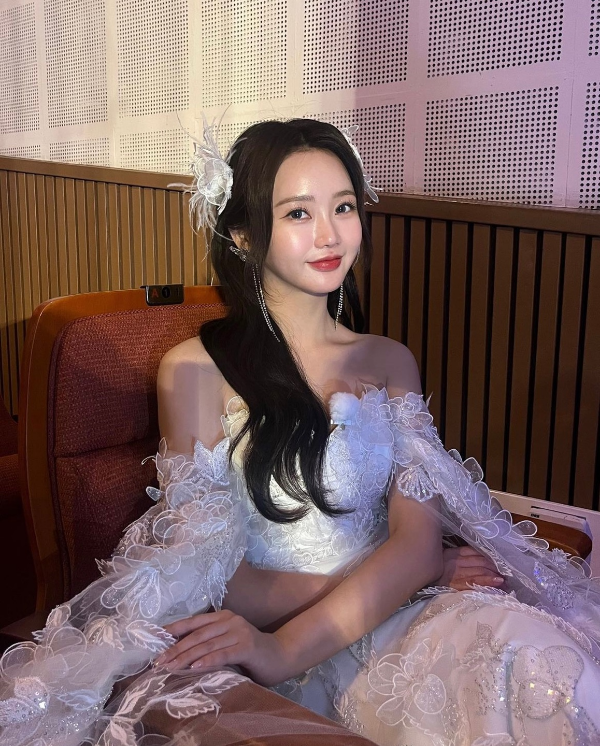 가수 홍지윤 나이 프로필 고향 소속사 , 미스트롯2 선에서 현역가왕3 우승까지
