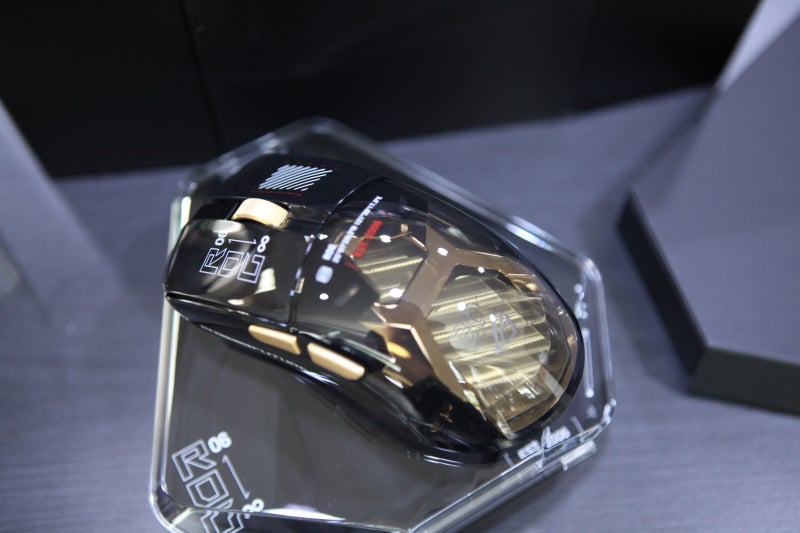 ROG 20주년 기념 마우스 ROG Harpe II Extreme Edition 20