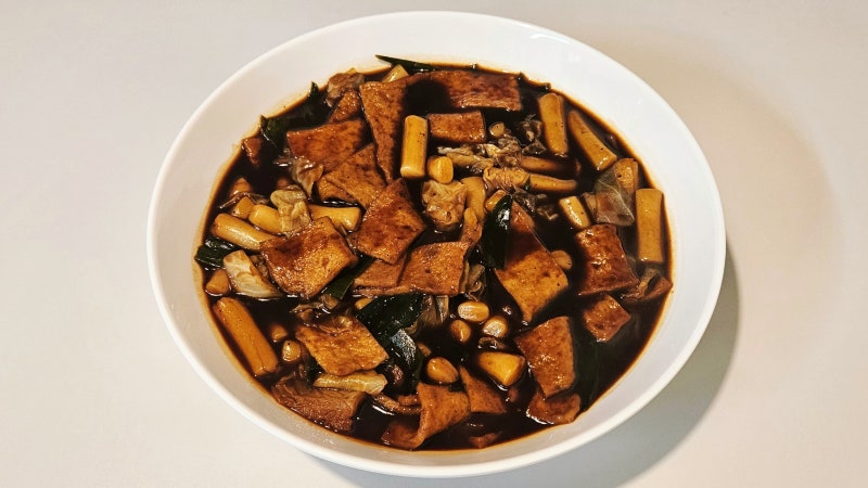 [짜장떡볶이 레시피] 원팬으로 완성하는 초간단 짜장떡볶이 만들기(ft. 황금비율 소스 비법)