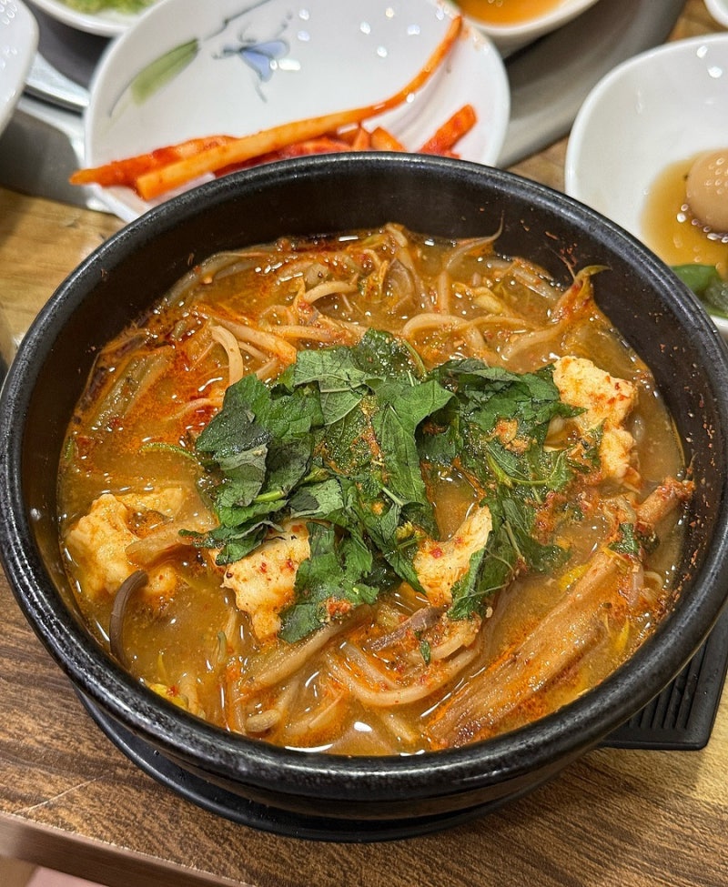 남편이 너무 피곤해서 찾아간 순천 장어탕 맛집, 반찬부터 깜짝 놀랐어요