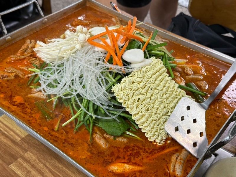 수원 지동시장 맛집 :: 양부터 맛까지 제대로였던 원조엄마네 순대곱창볶음에 순대국까지 먹....