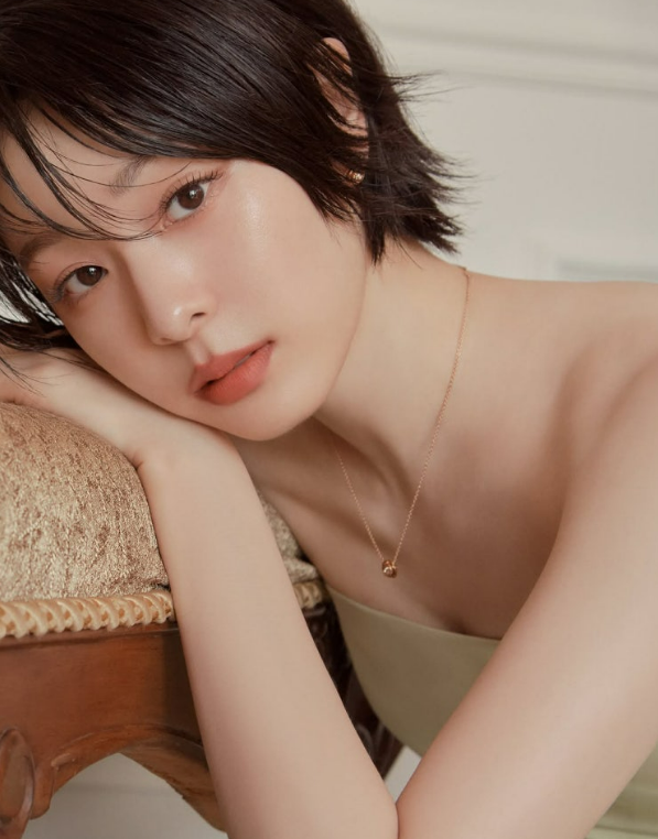 김연아 숏컷 헤어스타일 팁! 디올 원피스 및 로즈 디올 드레스 가격 총정리