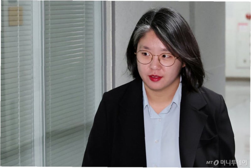 용혜인 의원직 사퇴 거부, 소수정당의 현실적 딜레마와 정치적 파장
