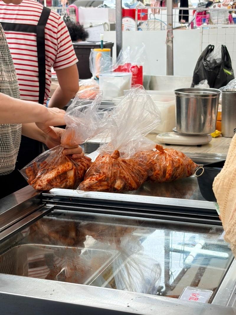 대구 서문시장 한길로할매김치｜매운 실비김치 먹어본 후기