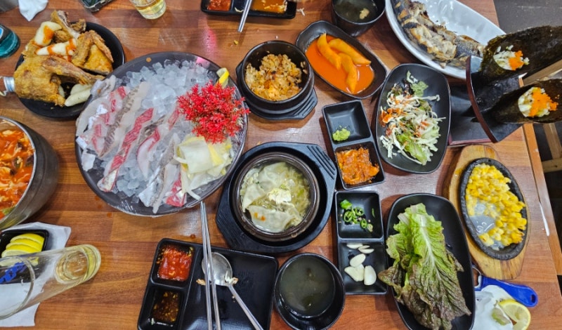 안산 선부동 어장관리 선부본점｜스끼다시가 계속 나오는 식폭행 횟집 후기