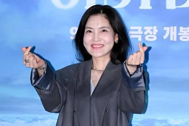 "조용히 모신 부친상" 김선영, 가족장으로 전한 빈소와 남편 김우형의 당부