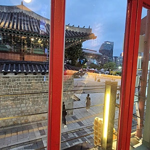 시청역 메이드인시카고피자 덕수궁점 — 덕수궁 뷰는 최고, 치즈양은 아쉽