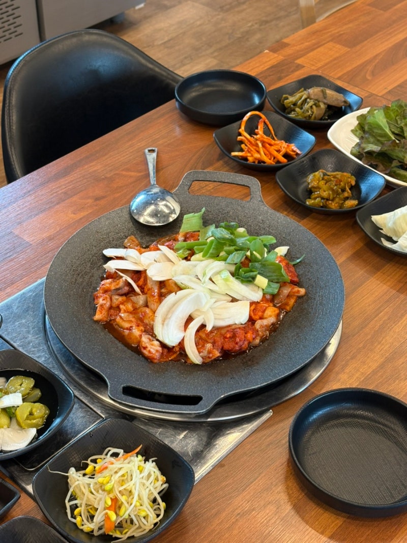 평택 원곡 회식장소 추천 김채원철판오삼불고기