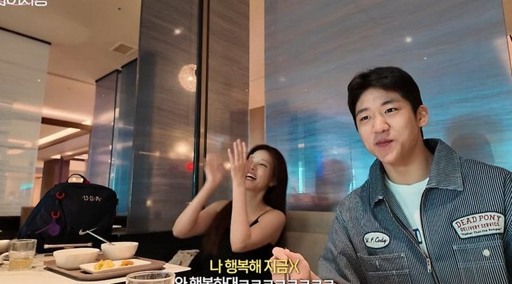 17살 아들이 아이돌 보자마자 가슴 쿵쾅…엄마 정시아의 반응이 학부모들 사이에서 난리난 ....