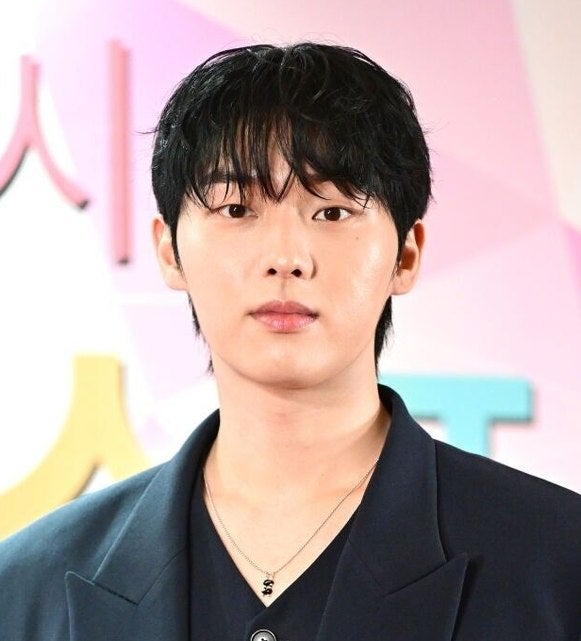 최현욱, 새벽 라방서 '돼지' 자폭…데뷔 8년차가 까먹은 단 하나