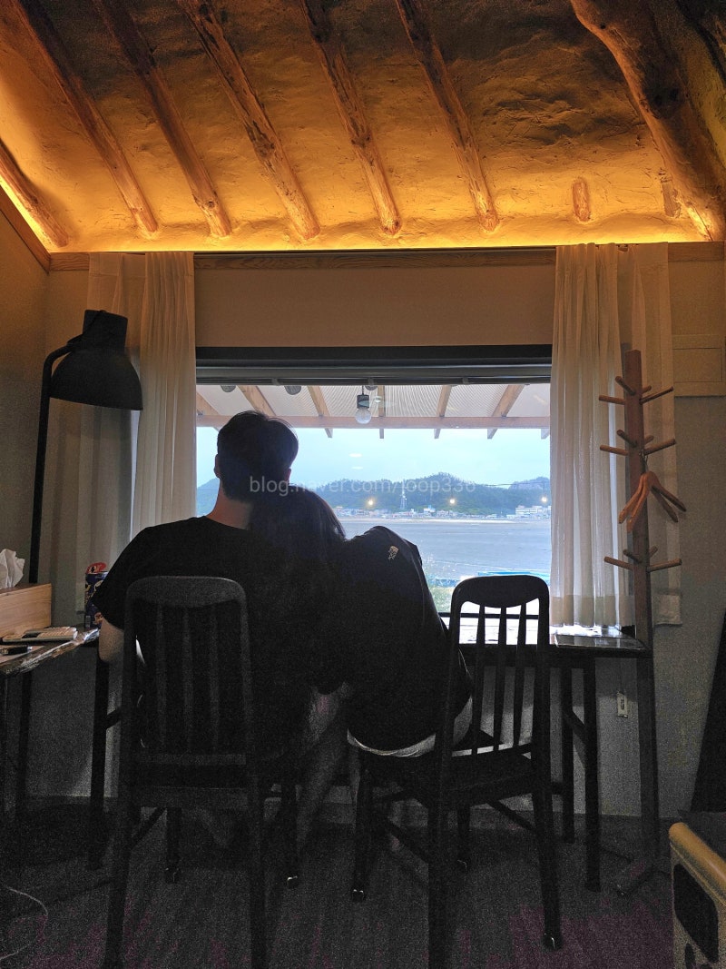Affordable and Emotional Accommodation in Korea: Seonyudo-e Muldeulda Pension No. 4 in Gunsan