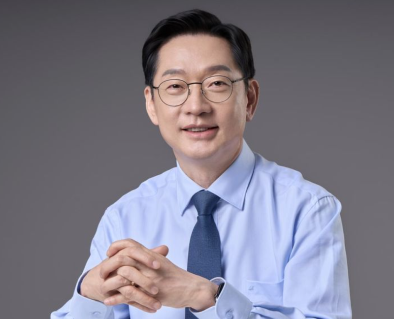대통령 정무특보, 김경수 전 지방시대위원장 프로필