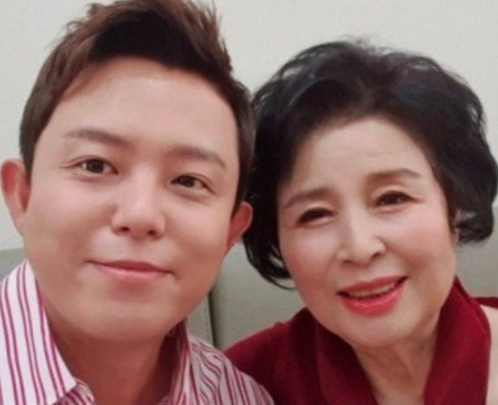 토니안 엄마 별세 사실일까? 이옥진 여사 사망설 확산, 미우새 근황 확인해보니