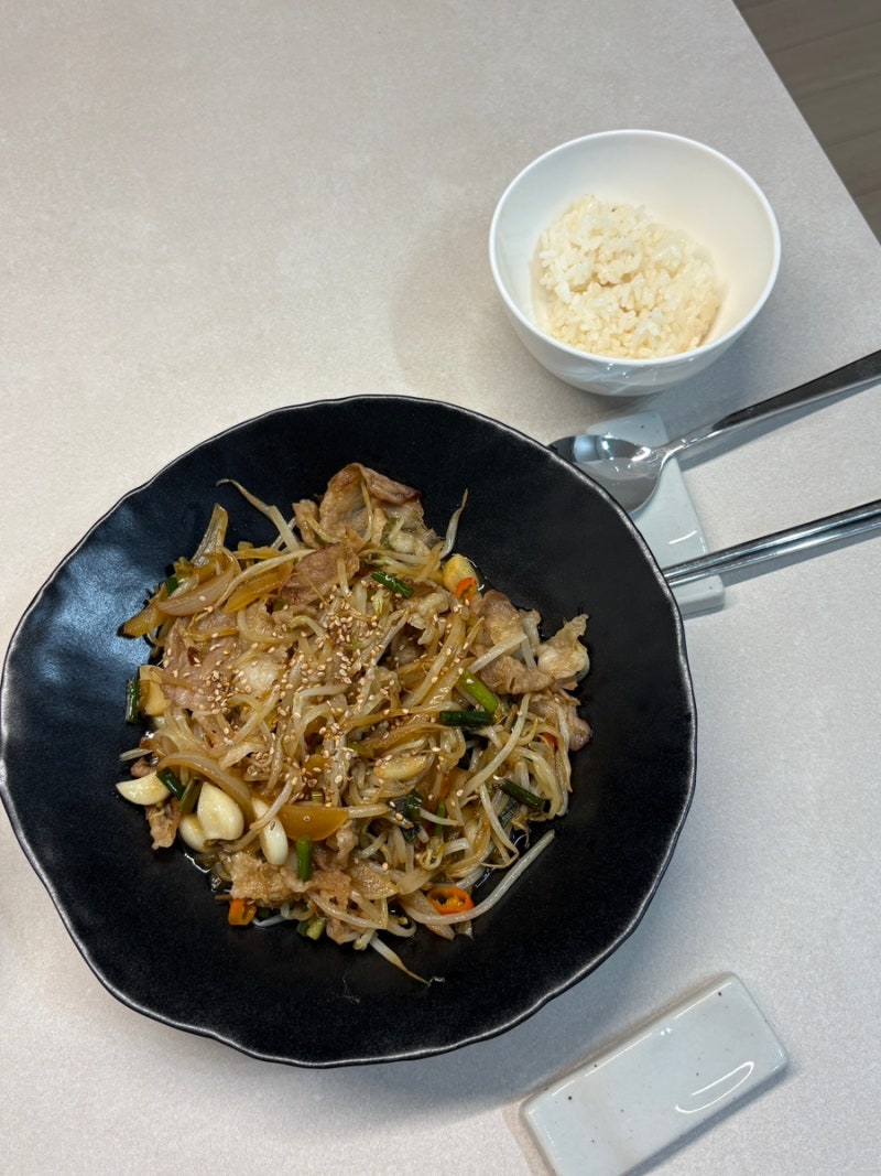 [차돌숙주볶음]밥맛이 확 당기는 10분 차돌박이 숙주볶음 간편 레시피