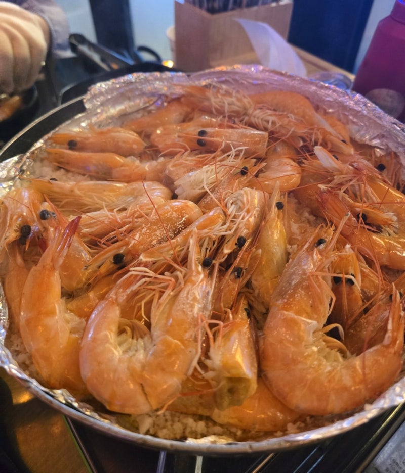 평택역 생새우 + 새우구이 맛집 추천! 섬마을 포차에서 즐기는 제철 생새우회 & 새우 소금구....