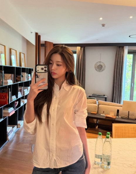 Jang Wonyoung's Birthday on August 31: Her 'Wonyoung-esque' Daily Life Without Stage Makeup... Plus IVE's World Tour & Second Half Comeback Tease