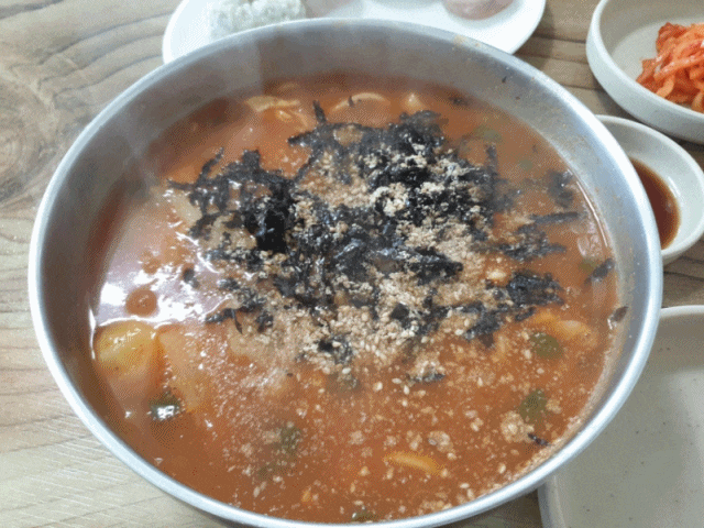 [원주반곡동] 원주 칼국수 맛집 장칼국수 & 만두 '한성장칼국수' 반곡동 칼국수