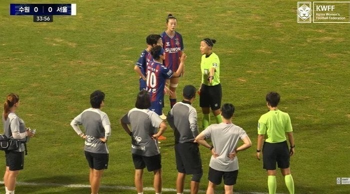 "생리하나 봐" 이 한마디에…女풋살 아닌 女축구가 들썩인 진짜 이유