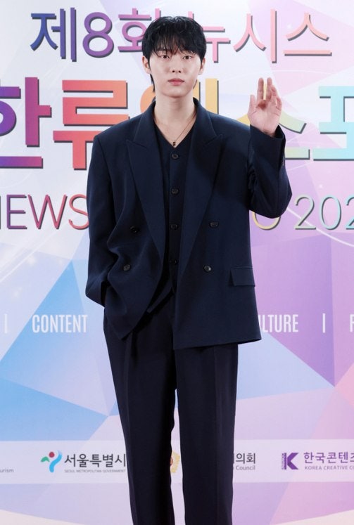 8년차 배우의 자폭 타임라인…만취 라방까지, 최현욱 논란 총정리