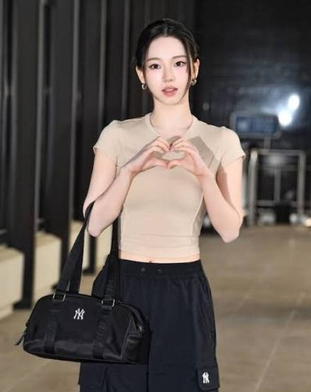 [여자 연예인 패션] "공항에 떴다하면 난리나는" 카리나의 2026 공항패션 몰아보기
