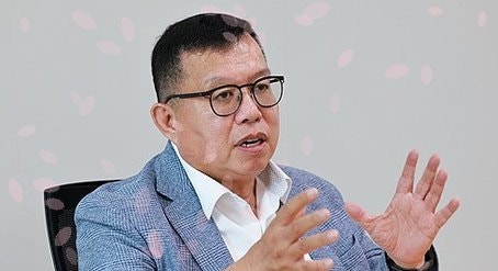 "자네 식구들이 다 그런가" 한마디에 17년 일한 직장인 무너졌다…갑질 1위 직장의 충격 실태