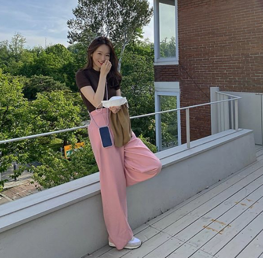 연예인은 멋진데 와이드팬츠 “내가 입으면” 왜 바지만 커 보일까? 체형 때문일까요?