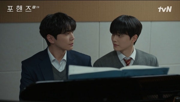 송강 이준영 ‘포핸즈’ 5.9% 시청률… 경쟁자에서 연주 파트너로, 촛불 피아노 장면 터졌다