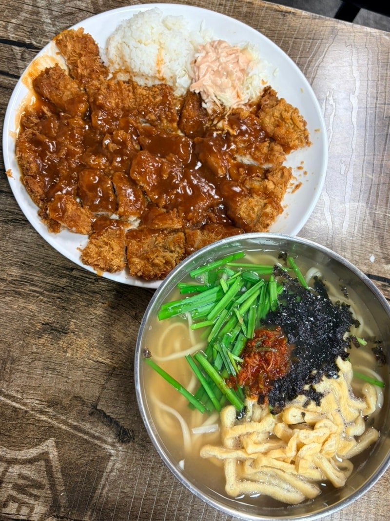 [대전/중구] 대전맛집 가성비맛집 시민칼국수 수제왕돈까스 두부두루치기 전통칼국수 후기! ....