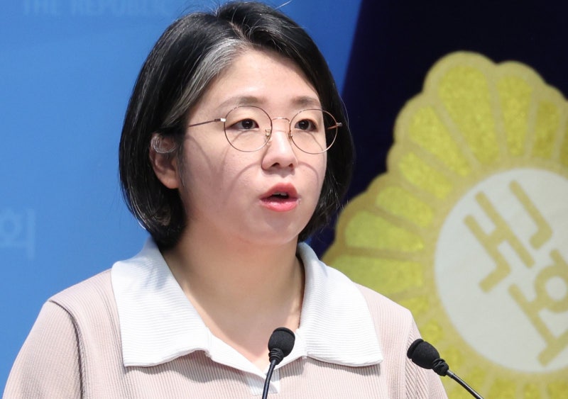 용혜인 비례의원직 사퇴 거부, 장관과 비례대표 의원직을 동시에 유지하려는 이유는?