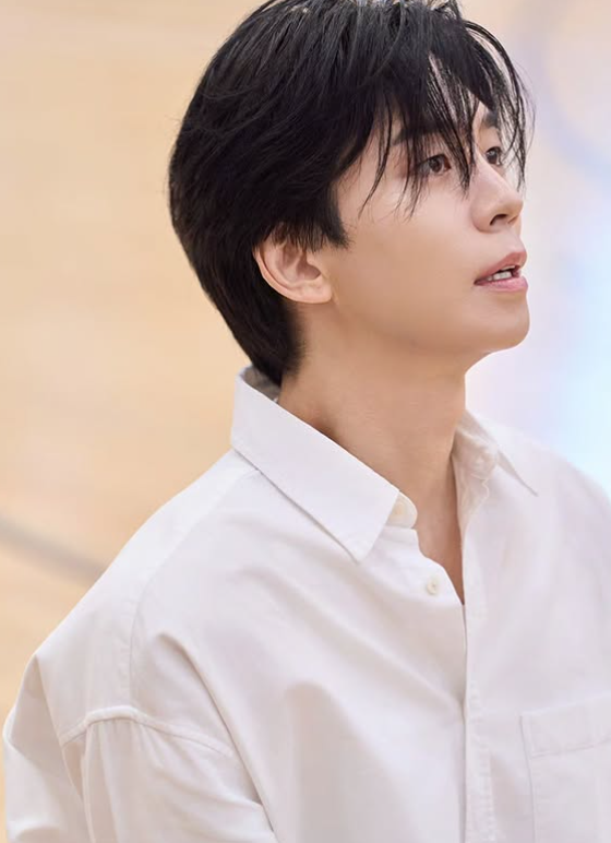 두 도시 이야기 시드니 칼튼 변신 신성록 프로필 학력 고향 재산 나이 가족 배우자 작품활동 ....