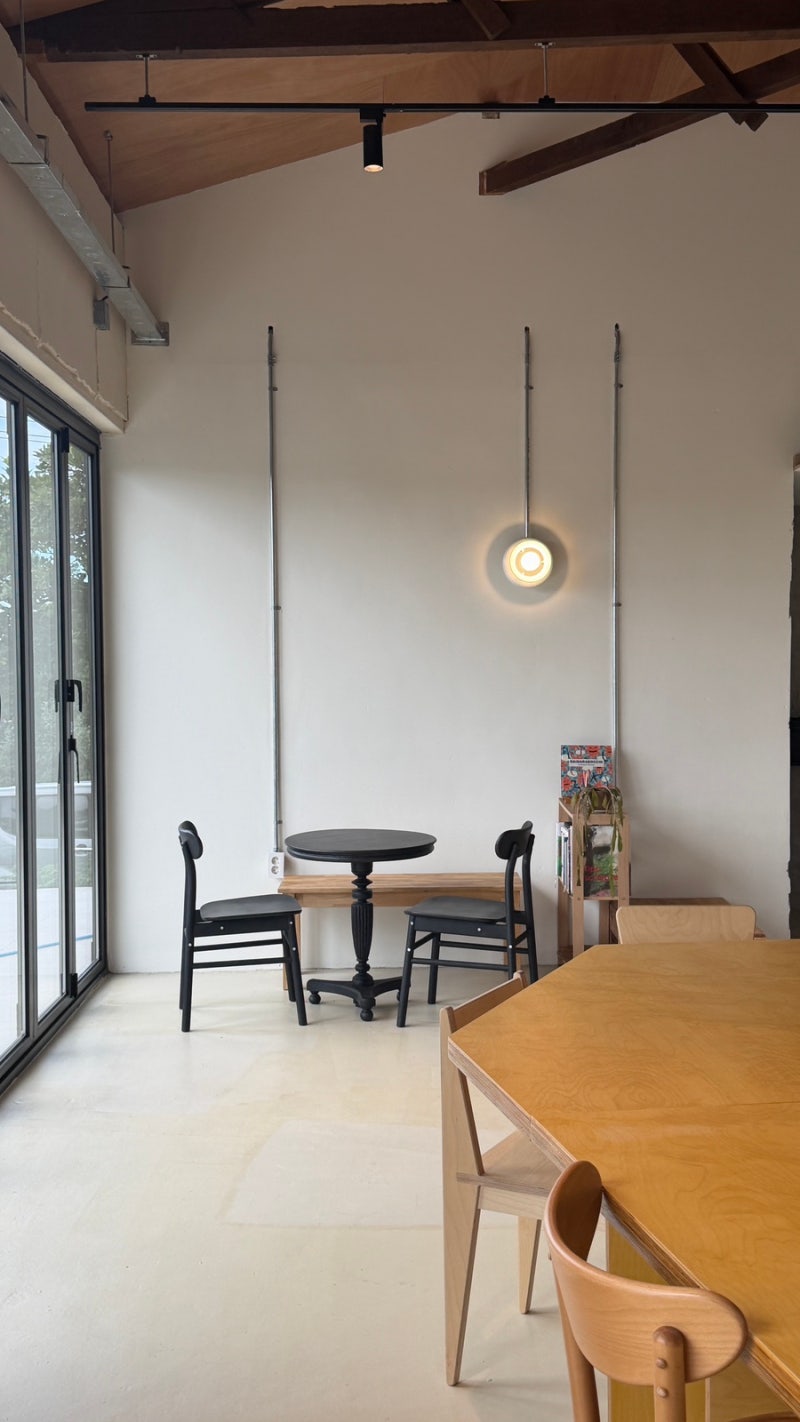 제주 신상 카페 오등동 아침 일찍 문여는 브루넨커피로스터스｜@brunnencoffee