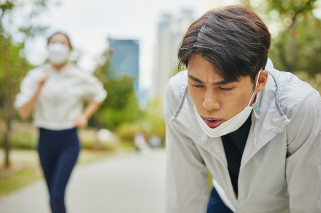 나이 먹어서 숨찬 거 아냐?... '만성폐쇄성폐질환' 의심해봐야