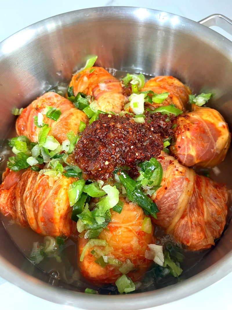 [집밥 레시피 part4] 간단하고 빠르게 만들어 먹는 ‘삼겹살 김치말이 찜’